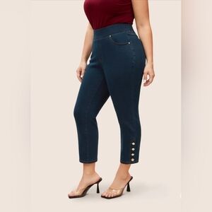 Bloom Chic (Size 18) Black Wash Button Detail Elastic Waist Cropped Pants